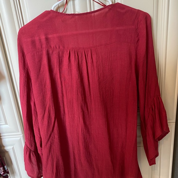 Embroidered Floral Top - Picture 3 of 3